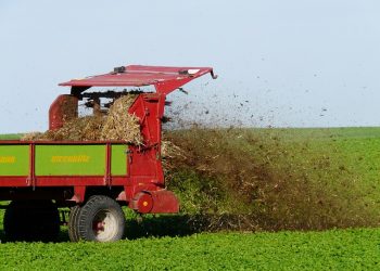 Змінні норми виробітку (т) та витрати палива (л/т) на внесення органічних добрив розкидачем РОД-3 в агрегаті з трактором МТЗ-80/82