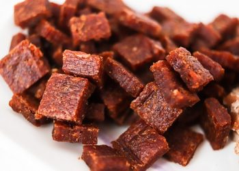 Виявлено неякісні корми: облік у торговців та споживачів