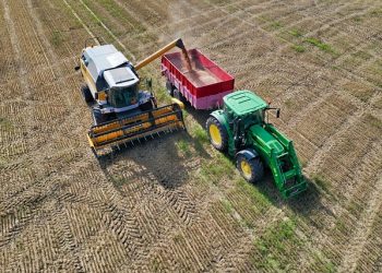 Рух заправленої техніки у полях: чи є тут переміщення пального